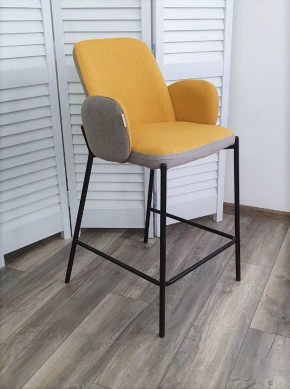 Полубарный стул NYX (H=65cm) VF106 желтый / VF120 серый М-City в Асбесте - asbest.ok-mebel.com | фото 1